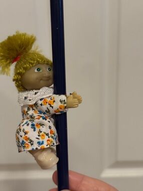 Vintage 1980 Cabbage Patch Kids Mini 4" Clip-On Hugger